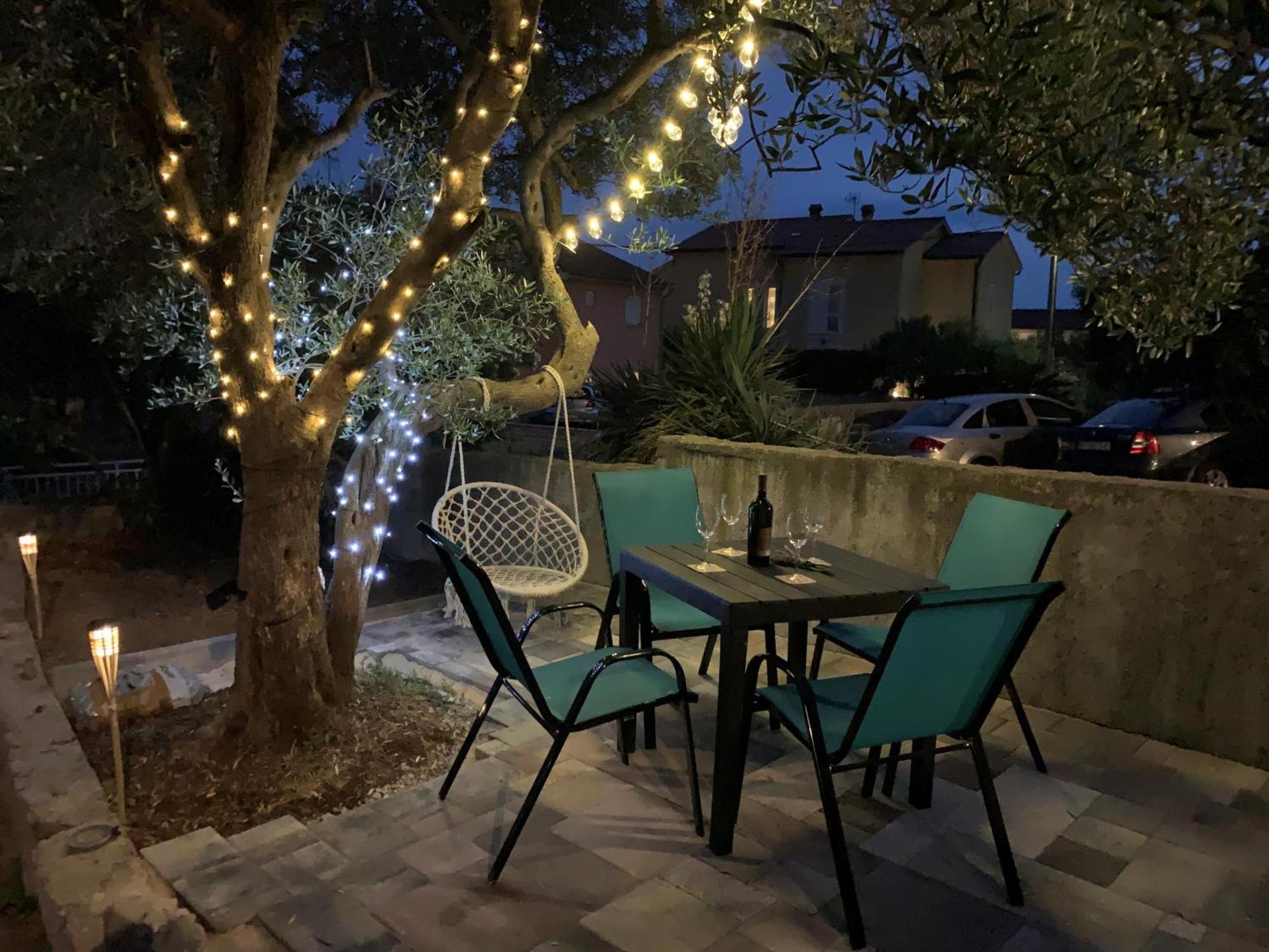 Apartments Aisa* Countryside Holiday Just 500M From The Beach! كرك المظهر الخارجي الصورة